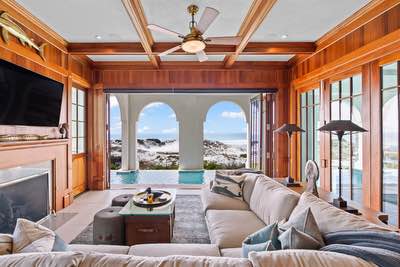 VIE magazine, the Retreat